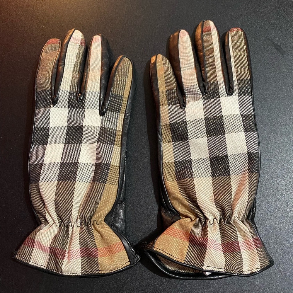 Original Burberry leather gloves